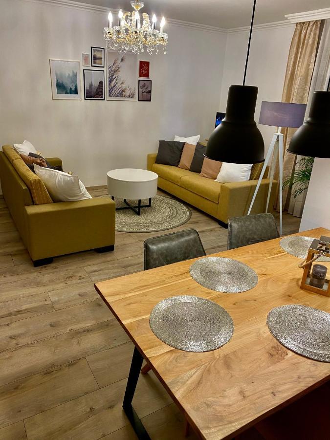Home Sweet Apartment Xl Bük المظهر الخارجي الصورة