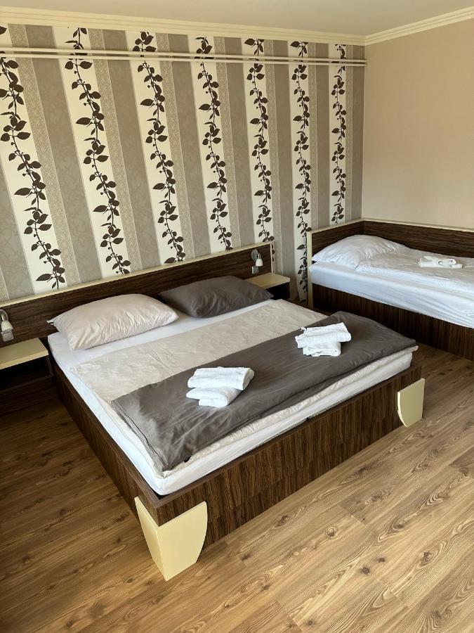 Home Sweet Apartment Xl Bük المظهر الخارجي الصورة